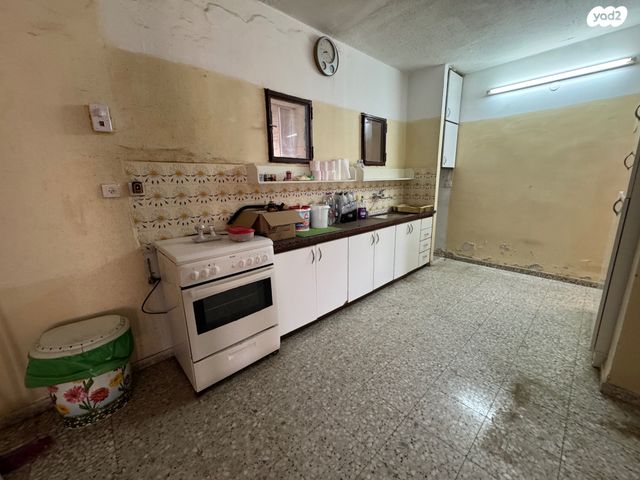 דירת גן, גבעת אולגה, חדרה