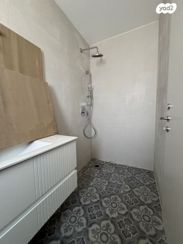 דופלקס, עוזי חיטמן, נווה זמר, רעננה