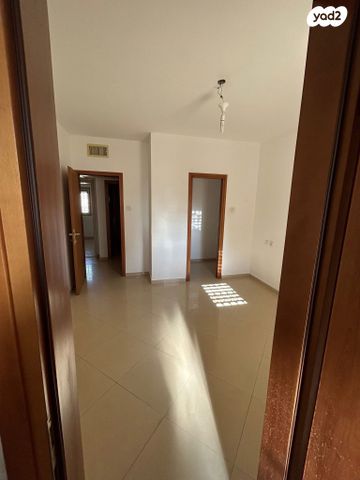 דירה, מקס איזידור בודנהימר, רמות הרכס, באר שבע