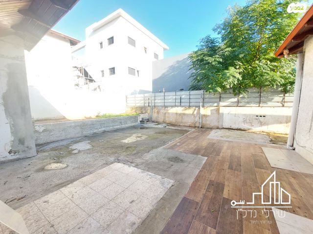 בית פרטי/ קוטג', נאות הדרים, גן יבנה