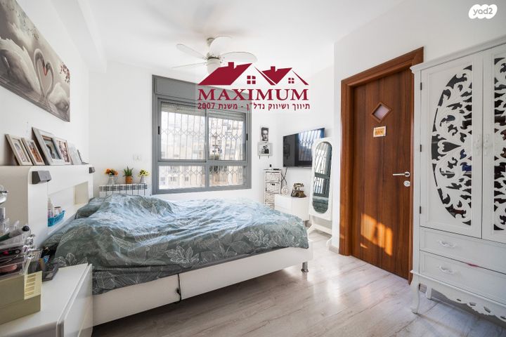 דירה, אליהו קורן, חומת שמואל, הר חומה, ירושלים