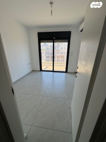 דופלקס, עוזי חיטמן, נווה זמר, רעננה