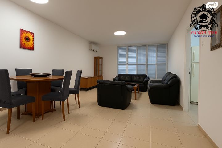 דירה, רמב"ם 58, רמב"ם, ראשון לציון