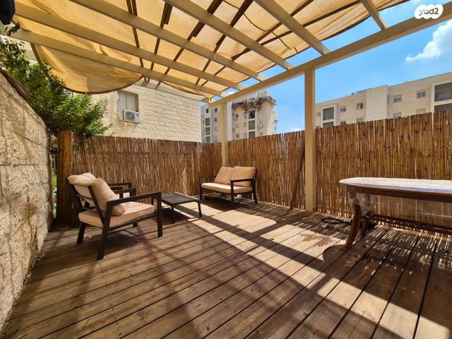 דירה, אחיה השילוני, בית שמש