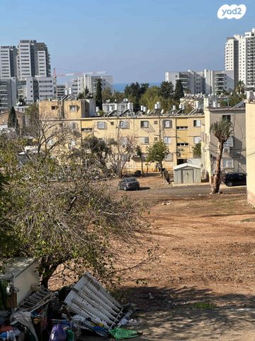 דירה, האלה 42, כהן, טירת כרמל