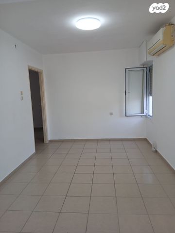 דירה, קרית אתא