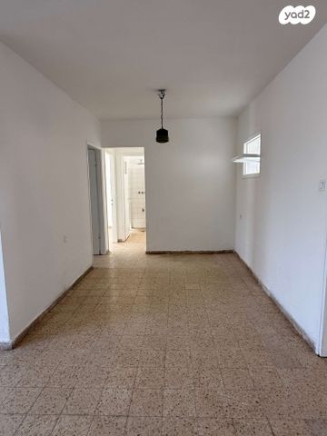 דירה, זלמן שניאור, קרית נורדאו, נתניה