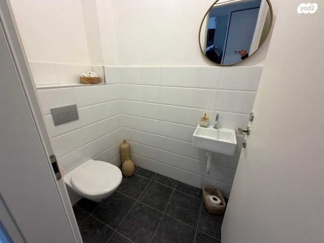 דירה, אריק לביא, עיר ימים, נתניה