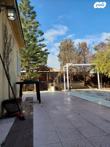 בית פרטי/ קוטג', שדרות הצנחנים, נחל בקע, באר שבע