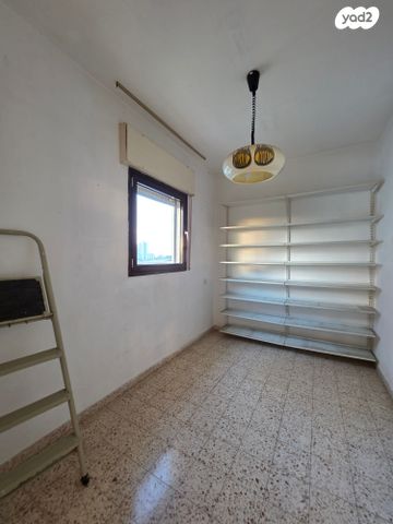 דירה, יגאל אלון 3, לב מוצקין, בנה ביתך, קרית מוצקין