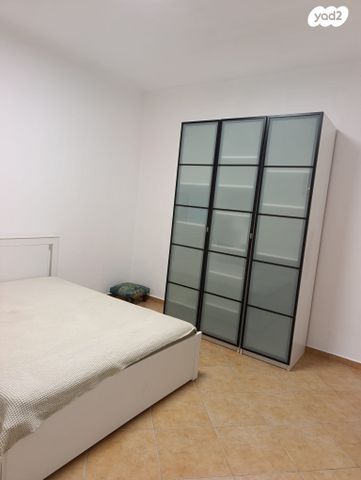 דירת גן, אבן סינא, עג'מי, גבעת העליה, תל אביב יפו