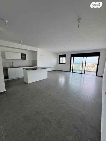 דירה, הרב הרצוג 6, צפון מערב מרכז העיר, נתניה