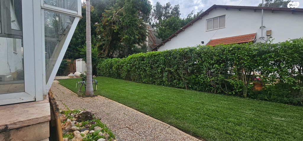 בית פרטי/ קוטג', המלכים 30, נווה מגן, רמת השרון