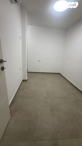 דירה, סוקולוב 10, רוטשילד עצמאות, בת ים