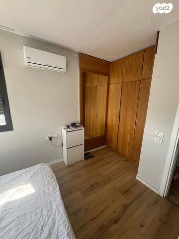 גג/ פנטהאוז, שרה מלכין 7, מרכז, הרצליה