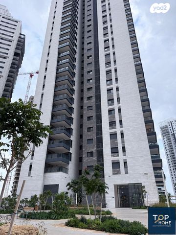 אמנון ליפקין שחק 