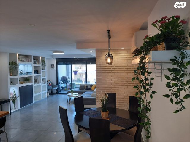 דירה, אחוזה 50, לסטר/רבוצקי, רעננה