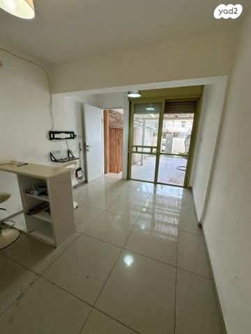 ז'בוטינסקי 14