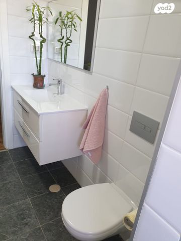 דירה, אריק לביא, עיר ימים, נתניה