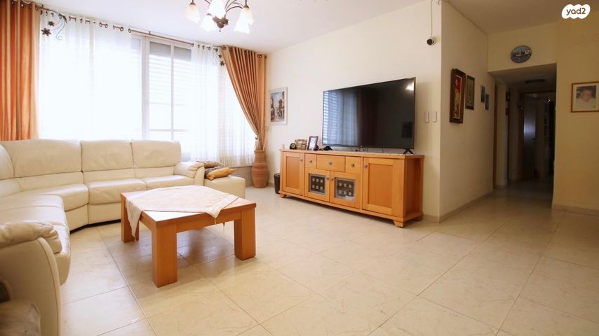 דירה, קרן היסוד 62, מרכז העיר, סביניה, הוותיקה, קרית ביאליק