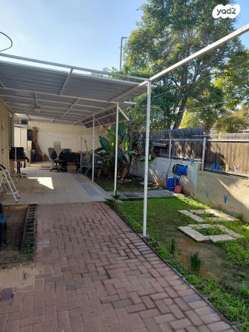 בית פרטי/ קוטג', שדרות הצנחנים, נחל בקע, באר שבע