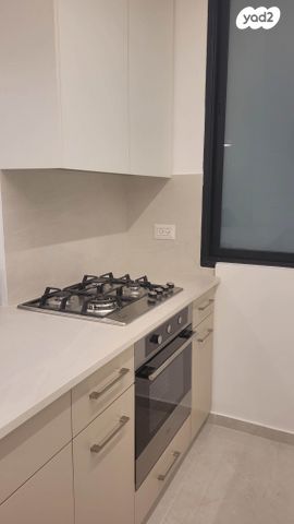 דירה, חפץ חיים, פתח תקווה