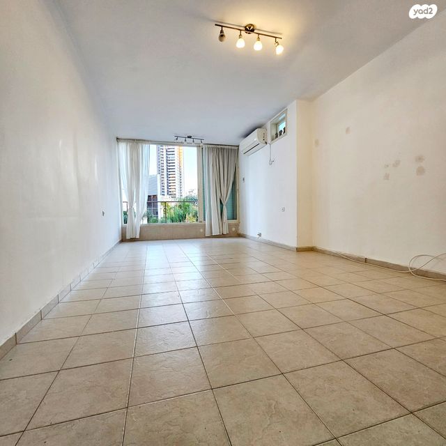 דירה, הראשונים, רמת גן