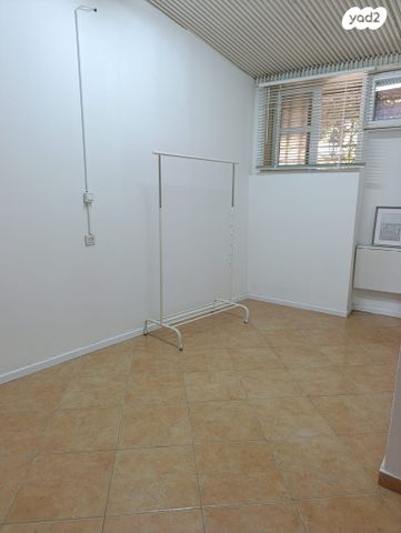 דירת גן, אבן סינא, עג'מי, גבעת העליה, תל אביב יפו