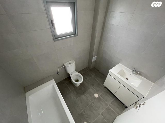 דירת גן, נווה שרון / שער העיר, נתיבות