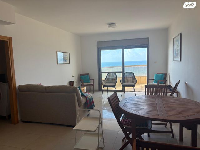 דירה, פייר קניג, נוף הטיילת, נתניה