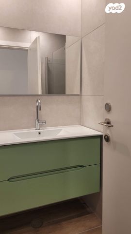 דירה, חפץ חיים, פתח תקווה