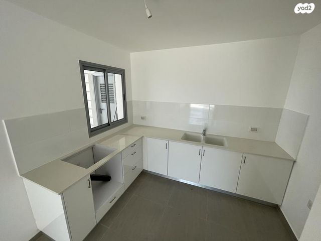 דירת גן, נווה שרון / שער העיר, נתיבות