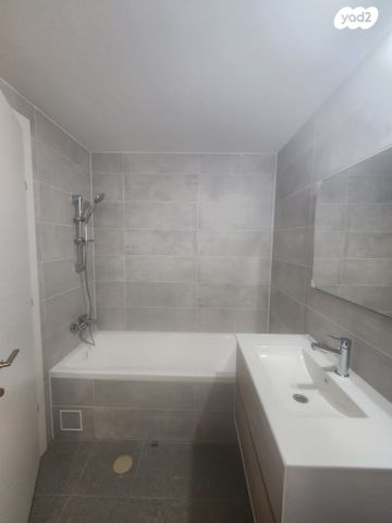 דירה, הקרן הקיימת לישראל, נופי בן שמן, לוד