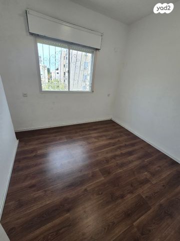 דירה, וייצמן, עיר, מרכז העיר, נהריה