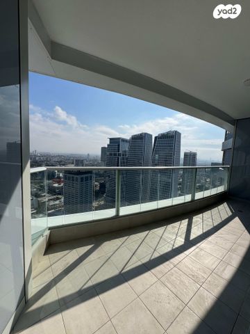 גרציאני יצחק 10