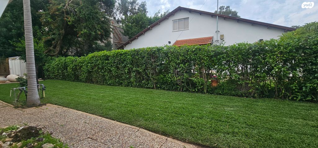 בית פרטי/ קוטג', המלכים 30, נווה מגן, רמת השרון