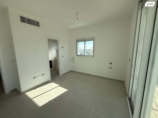 דירה, בן יהודה 47, הרצליה הצעירה, הרצליה