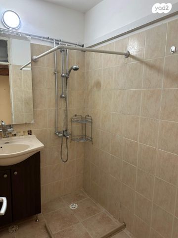 דירה, האלה 42, כהן, טירת כרמל