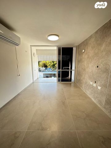 דירה, פלמ"ח, קרית אתא