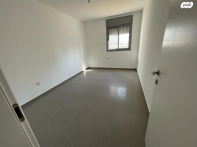 נווה שרון / שער העיר