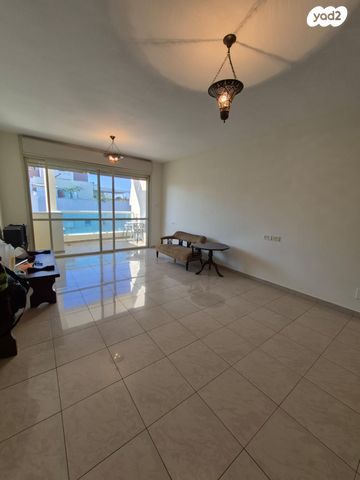 גג/ פנטהאוז, קרית יערים, רמת השרון