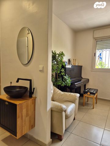 אחיה השילוני 