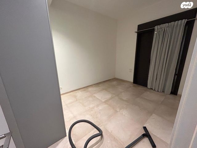 דירת גן, המלאכה, הדר, רמת השרון