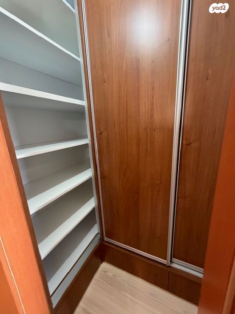 דירה, מוטה גור, קרית אילון, חולון