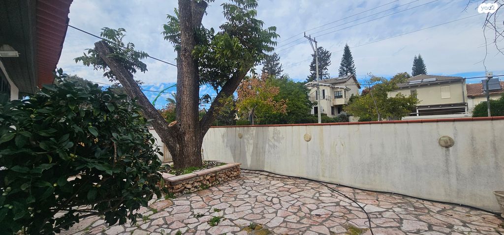 בית פרטי/ קוטג', המלכים 30, נווה מגן, רמת השרון