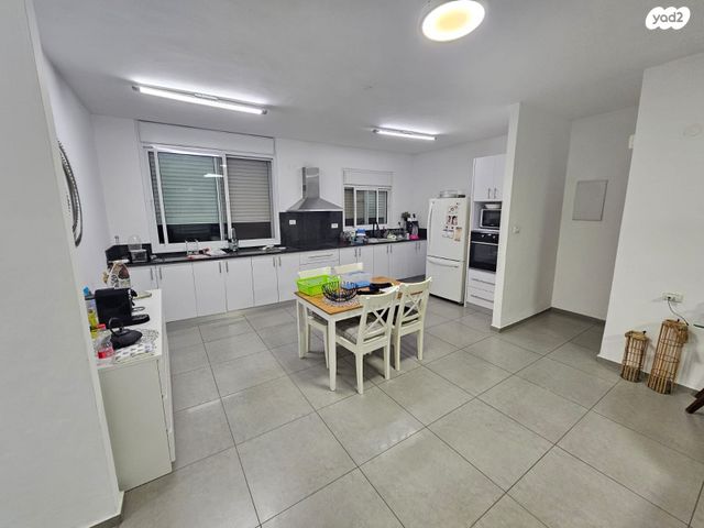 דירה, השר שטרית 18, קרית חיים מזרחית, חיפה