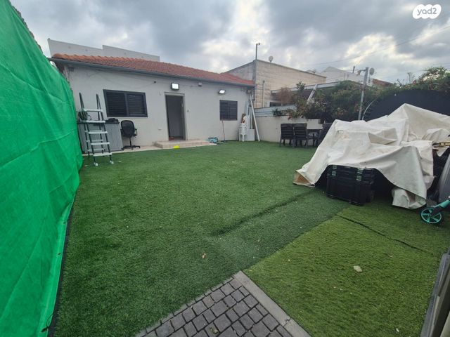 בית פרטי/ קוטג', חיים ארלוזורוב, נאות גנים, נתניה