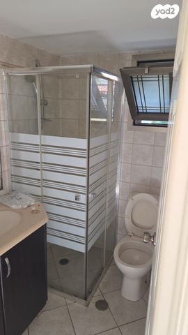 מרתף/ פרטר, דקר, אביבים, קרית מוצקין