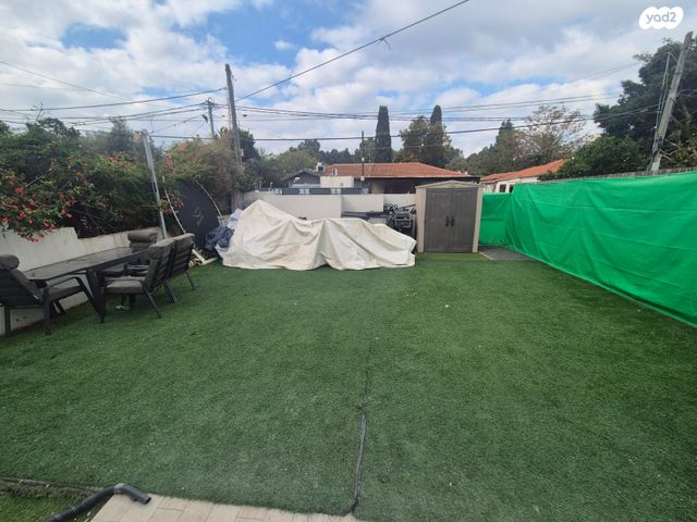 בית פרטי/ קוטג', חיים ארלוזורוב, נאות גנים, נתניה