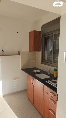 מרתף/ פרטר, דקר, אביבים, קרית מוצקין